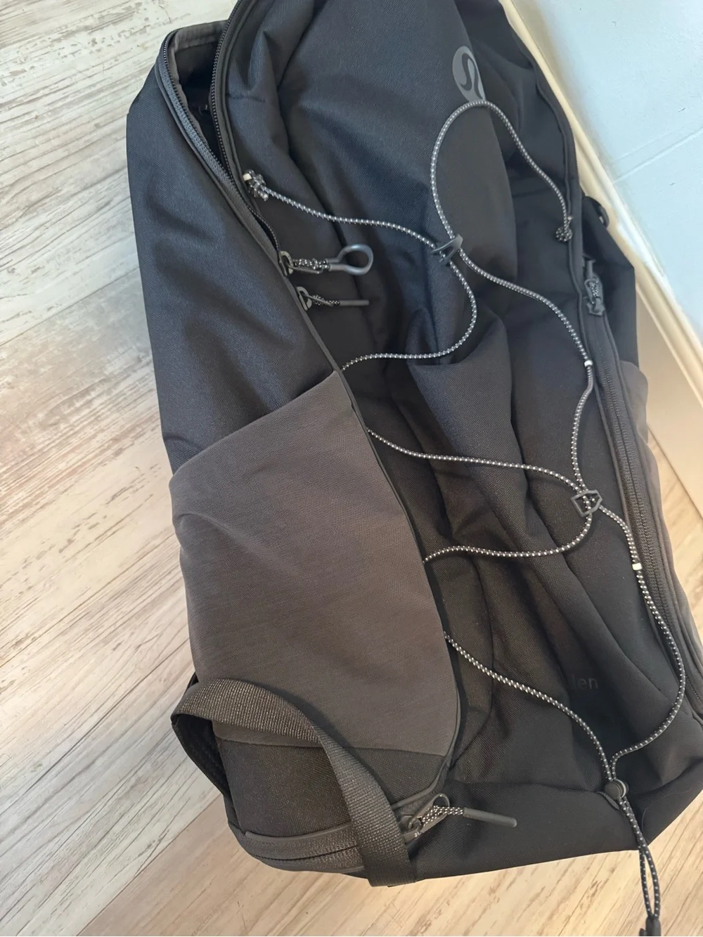 lululemon Men's Black scuba Backpack